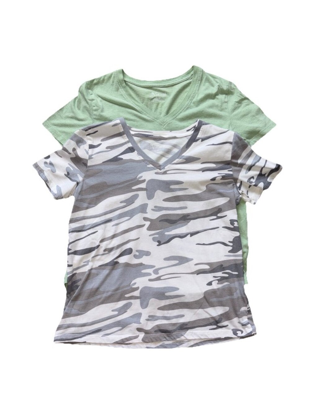 2-Natural Reflections Everyday V-Neck Short Sleeve Cabelas Shirts Sz. S/P